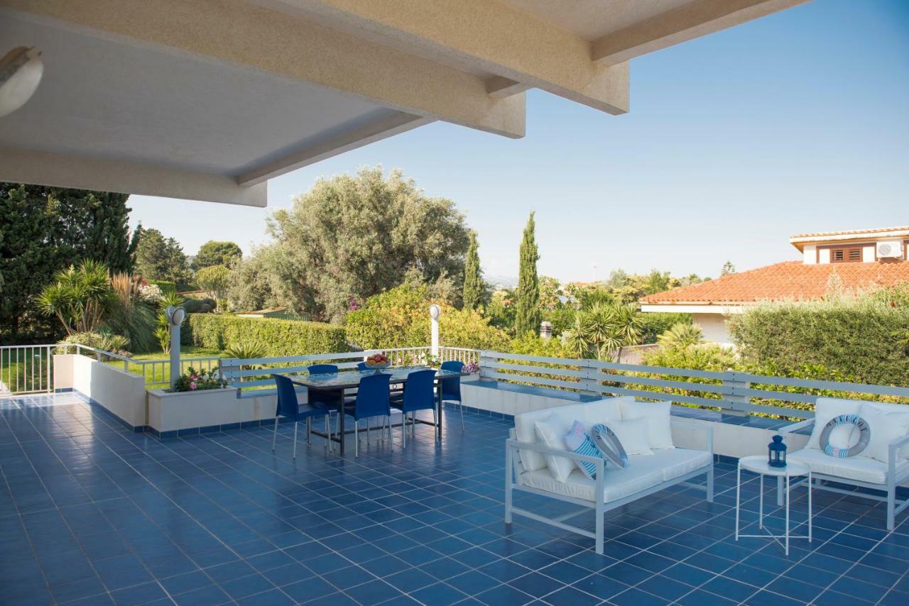 Villa Vulcano マリーナ・ディ・ラグーザ エクステリア 写真